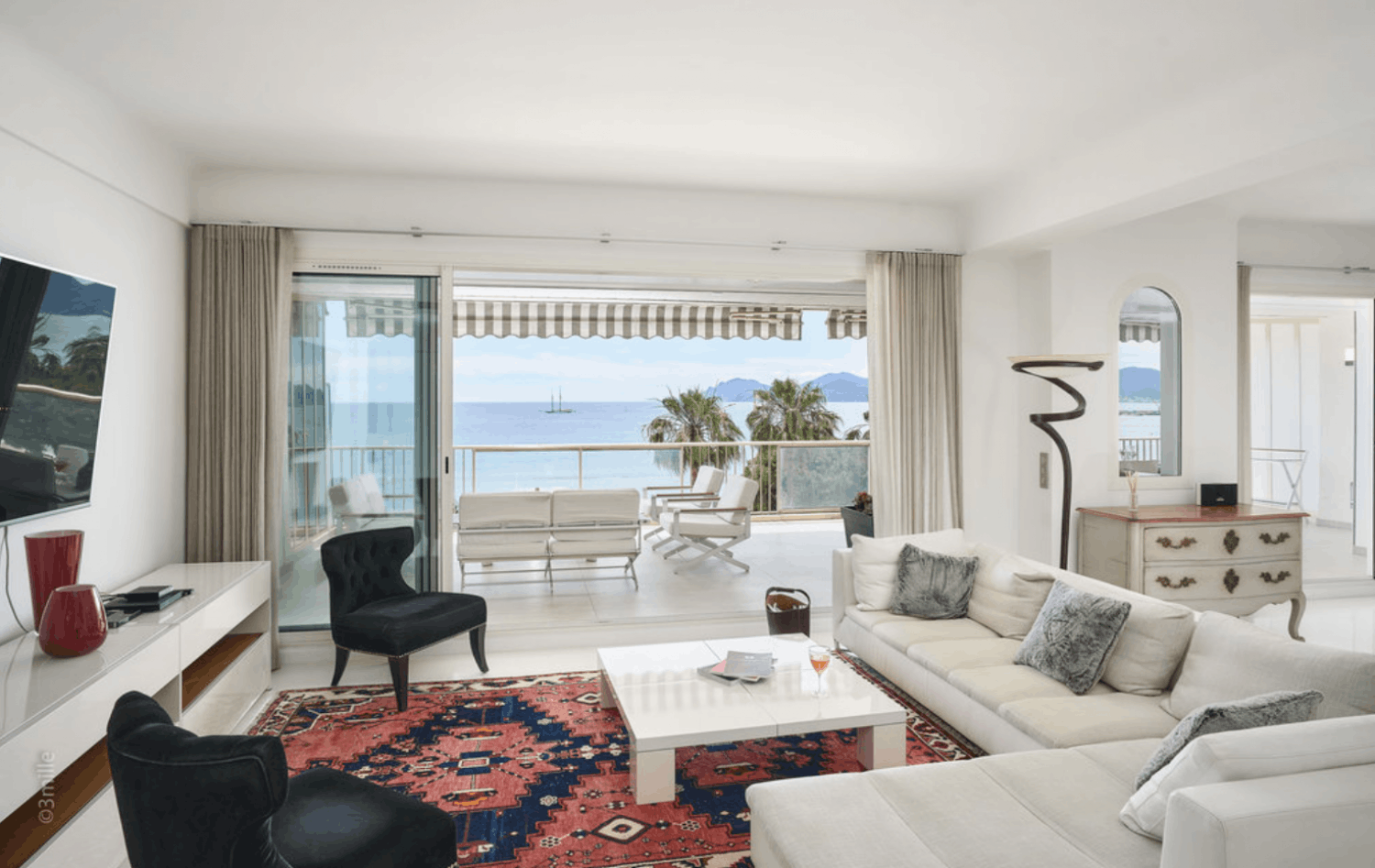 Penthouse duplex de luxe sur la Croisette avec terrasse vue mer pour événements