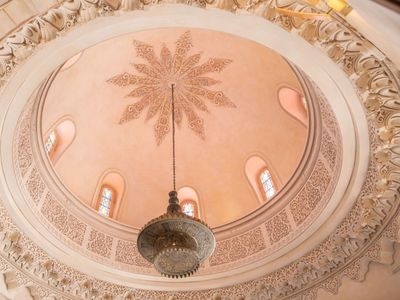 El Djézaïr: Historic Neo-Moorish Villa & Beachfront Event Venue in Antibes