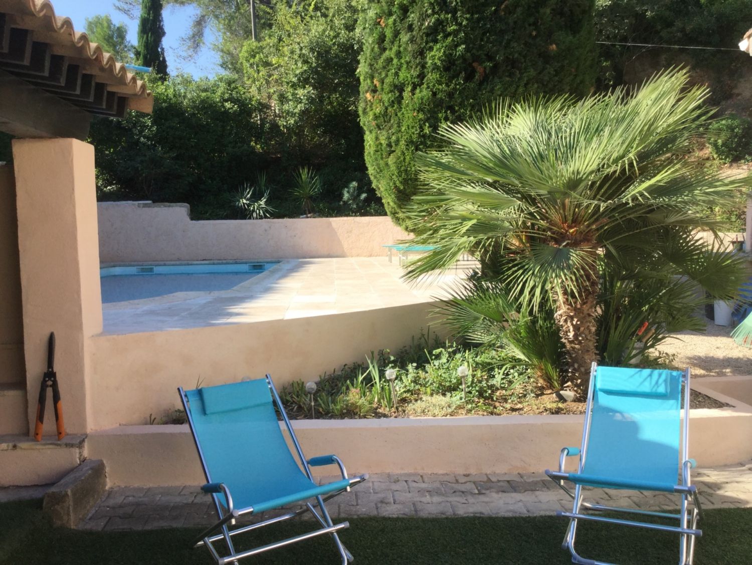 Hacienda à Aix-en-Provence avec Piscine et Terrasses pour Événements