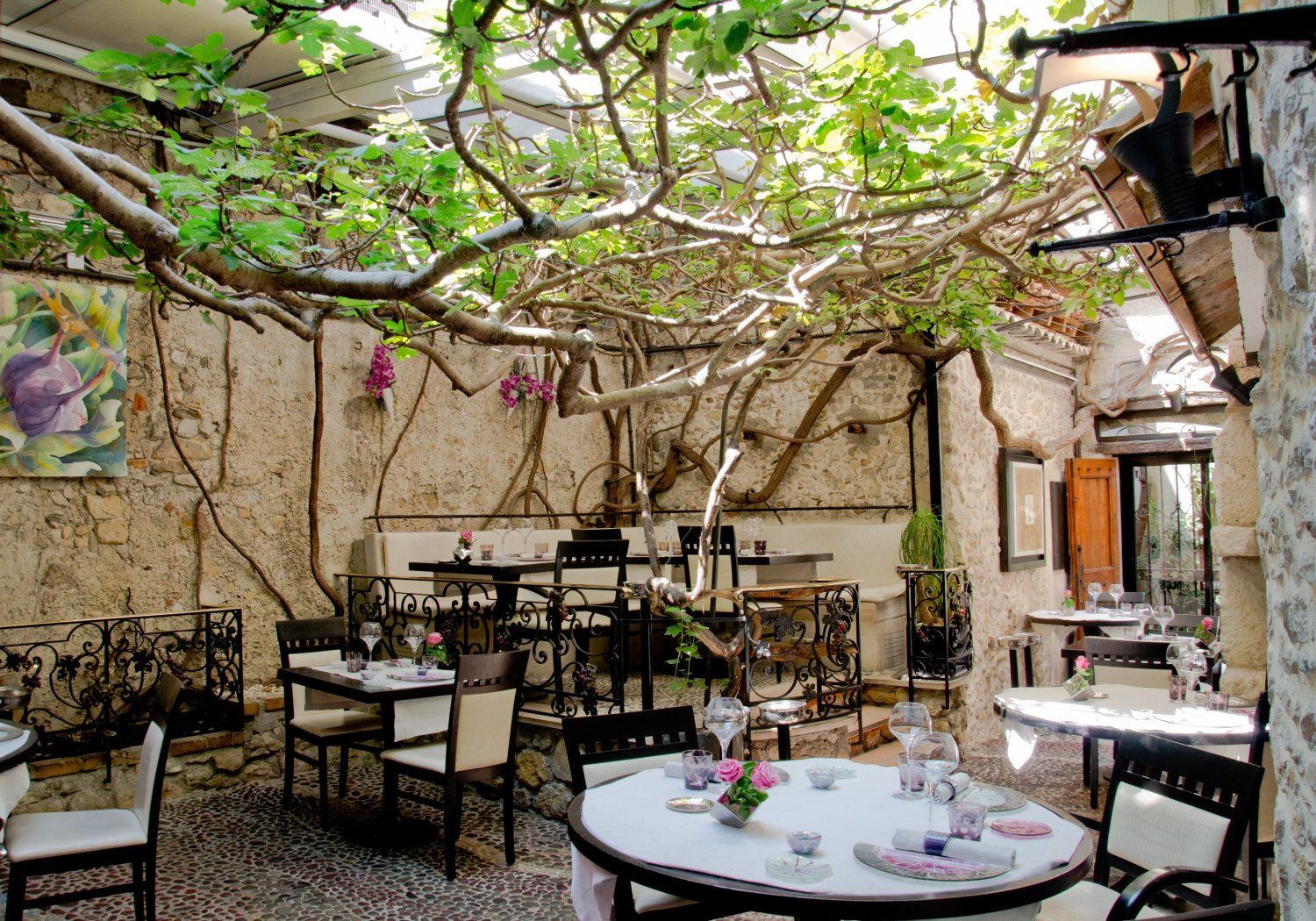 Salle à manger étoilée Michelin dans la vieille ville