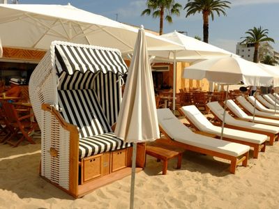 Private Beach - Fine sand and waterfront