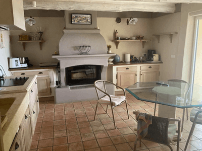 18th-Century Farmhouse Venue with Pool near Aix-en-Provence Golf Course