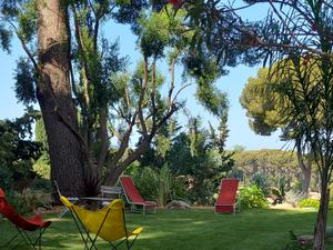 Maison familiale avec piscine et court de tennis pour événements à Sanary-sur-Mer