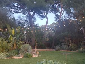 Maison familiale avec piscine et court de tennis pour événements à Sanary-sur-Mer