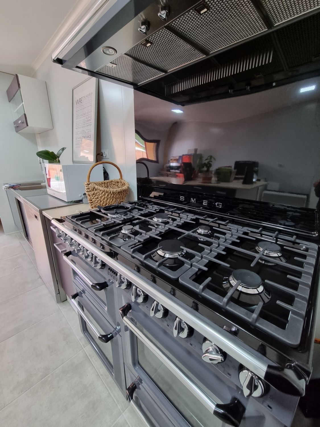 Semi-professional kitchen