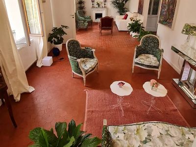 Refined Townhouse with Garden for Intimate Events in Cannes Center