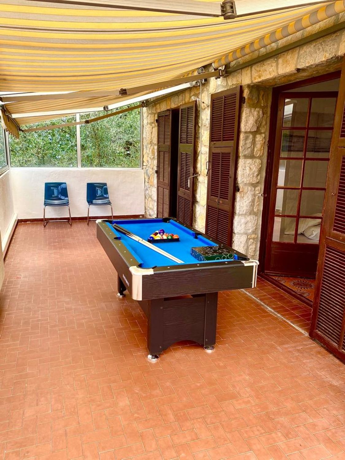 Belle villa avec piscine 12 couchages  à 15 minutes de Nice 