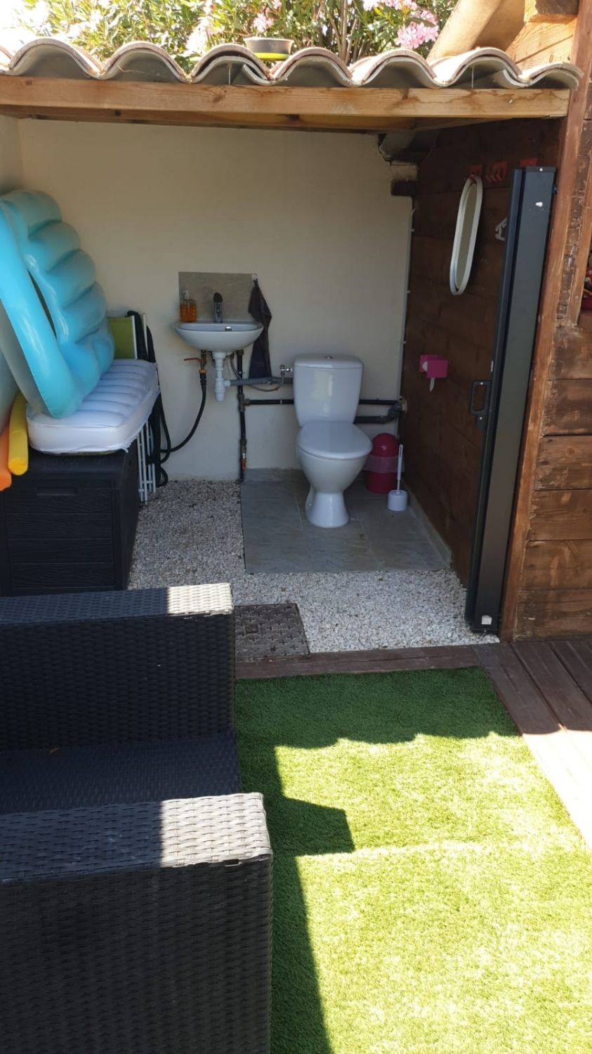 Piscine chauffée & bar dans un écrin de détente