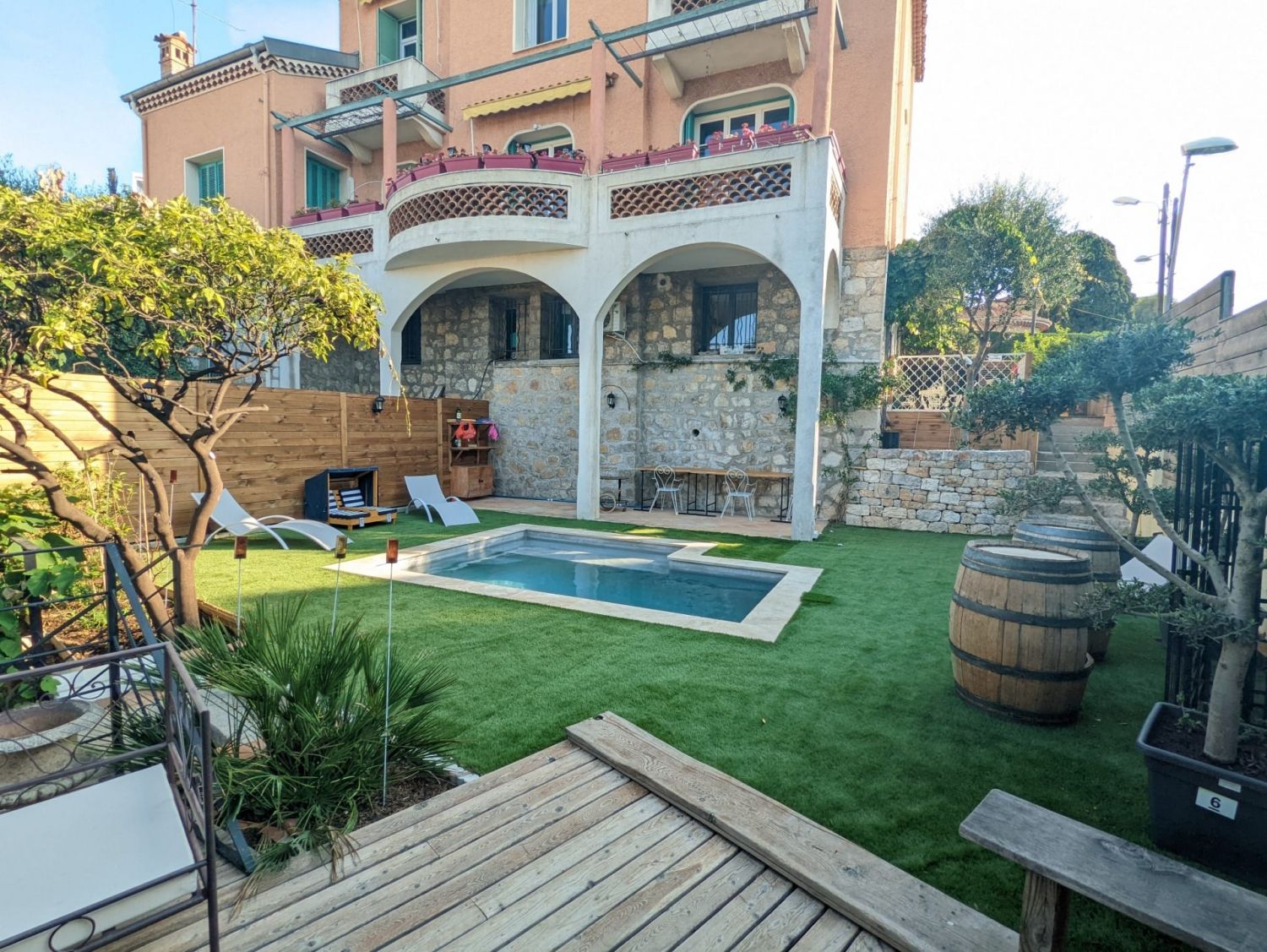 A garden in the city