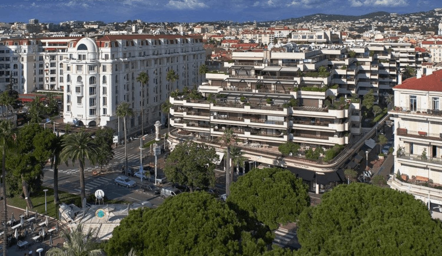 Luxury Croisette Apartment with Large Terrace for Events in Cannes