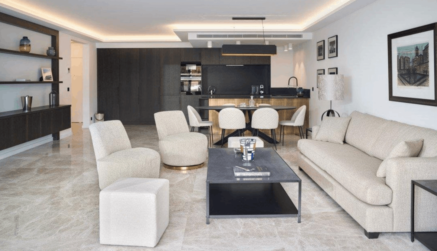 Luxury Croisette Apartment with Large Terrace for Events in Cannes