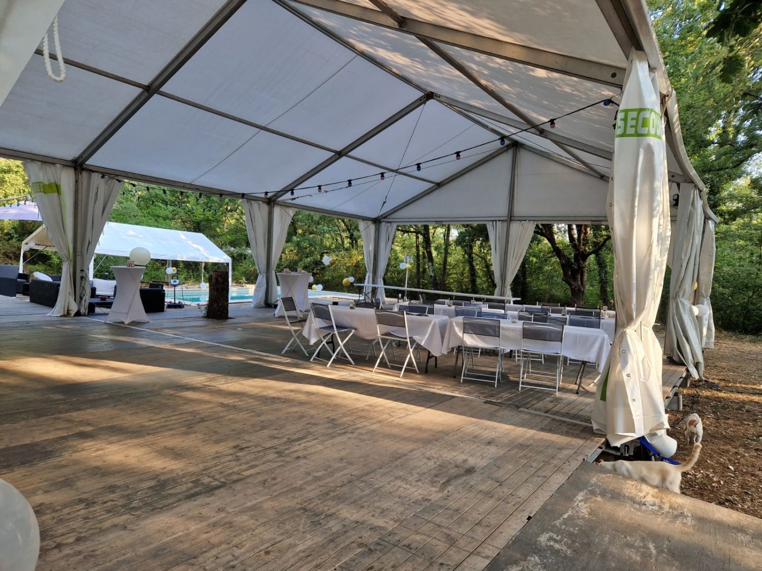 Espace extérieur pour grand évènement 