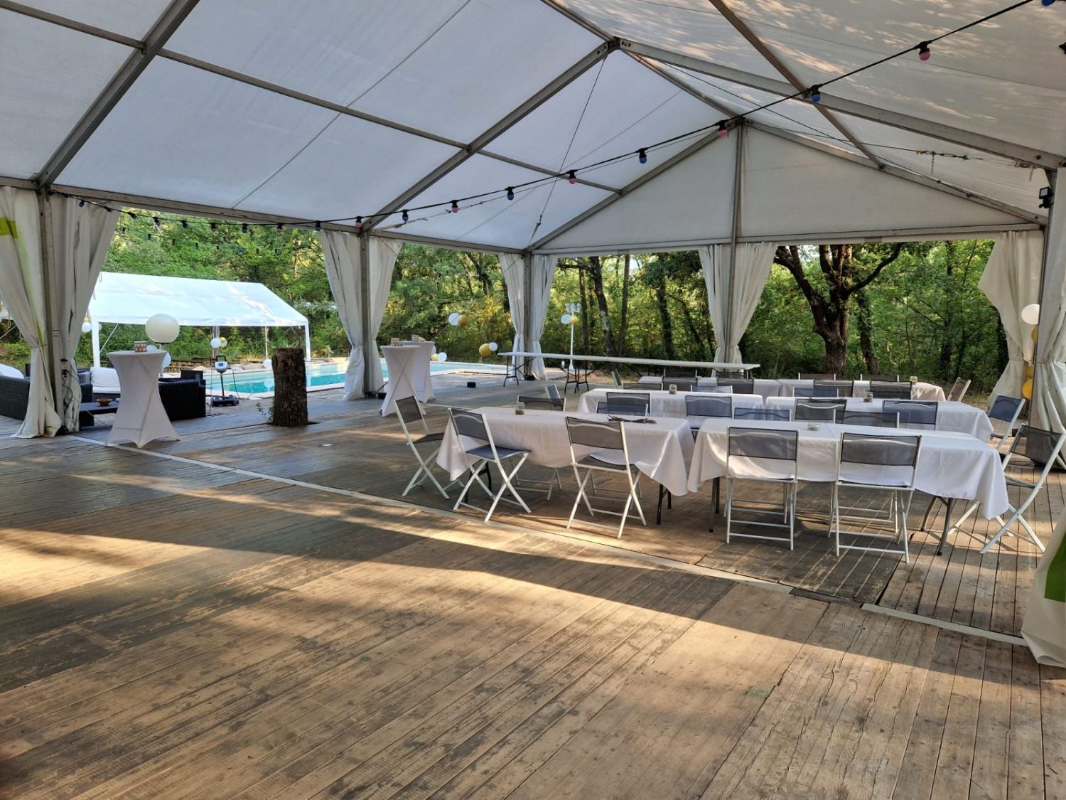 Espace extérieur pour grand évènement 