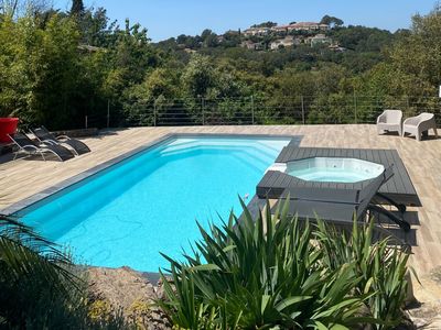 Swimming pool with splendid view
