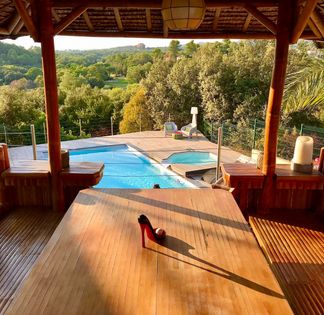 Swimming pool with splendid view