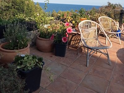 Provençal farmhouse with panoramic views of the Mediterranean