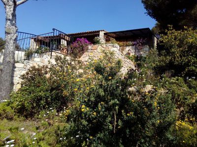 Mas provençal avec vue panoramique et sur la Méditerranée