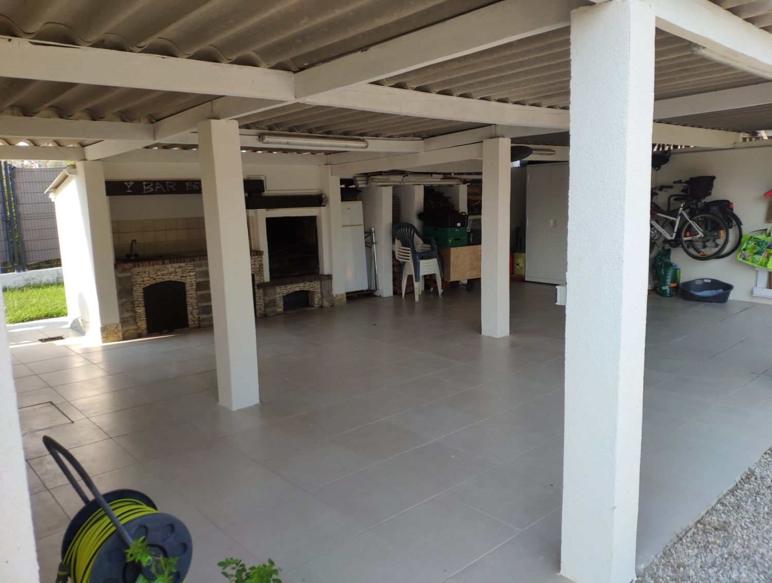 Private swimming pool rental with terrace and garden and terrace 15 minutes from Nice