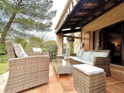 Provençal villa - XXL secure swimming pool