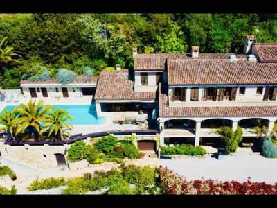 Splendide villa à Nice avec piscine et une vue mer