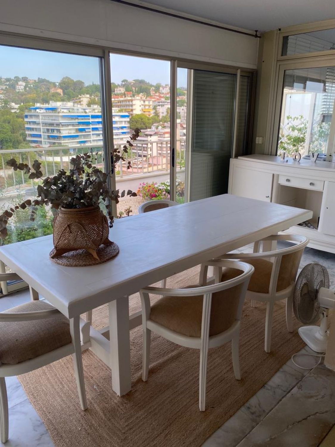 Un rooftop privé avec une vue imprenable sur la mer pour les événements et les tournages à Cannes