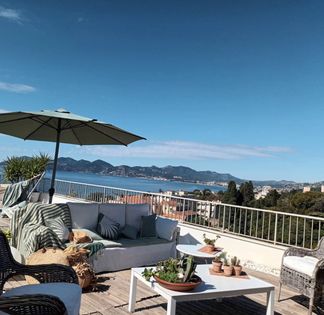 Private rooftop with magnificent 180° sea view 15 minutes from the Palais des Festivals