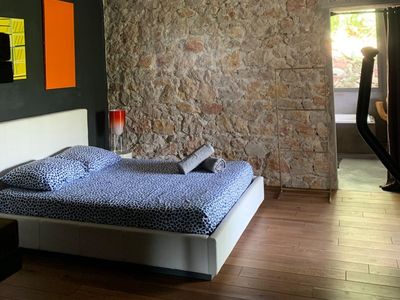 Rooftop between Sea and City