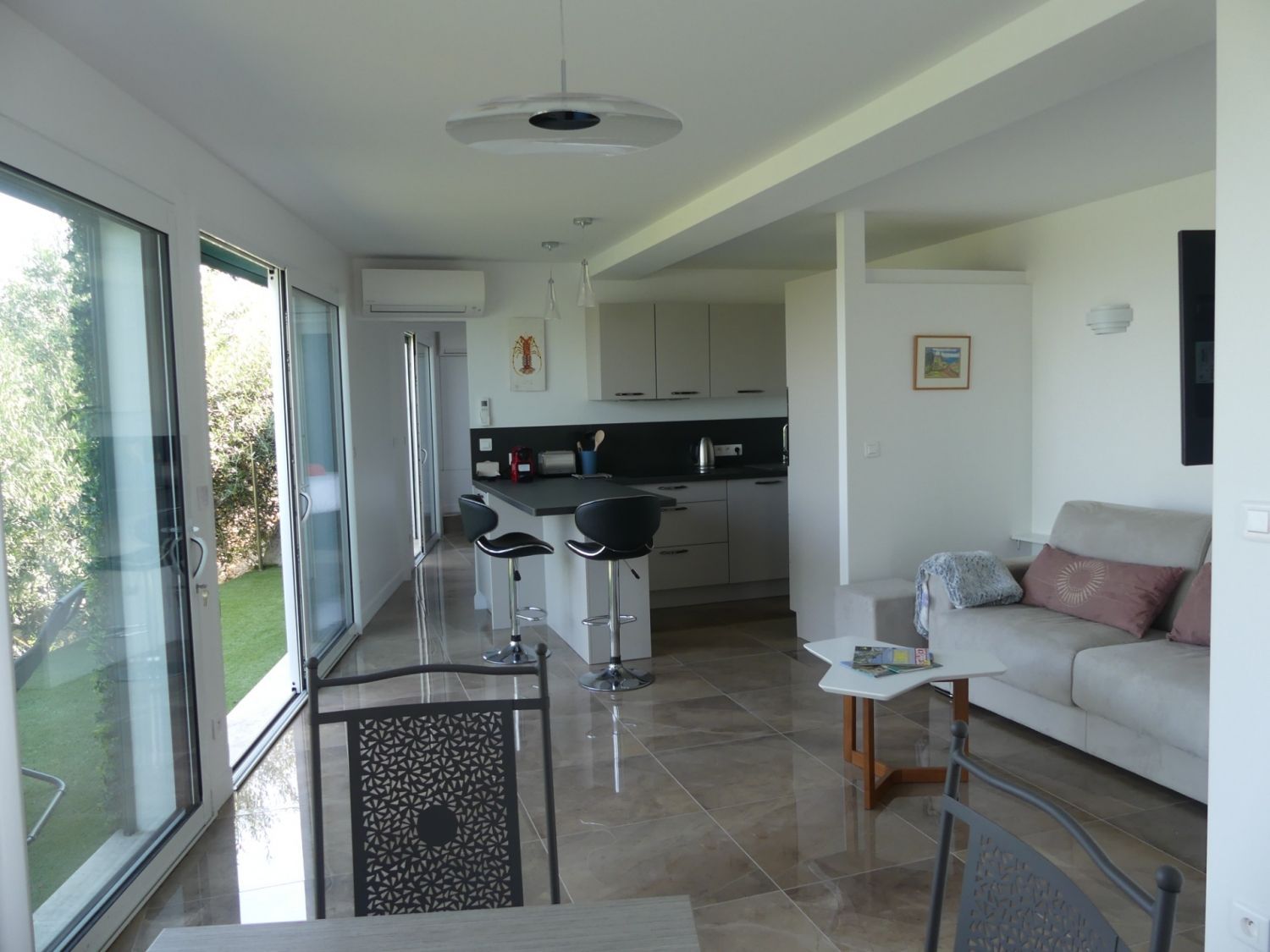 180 degree sea view swimming pool area