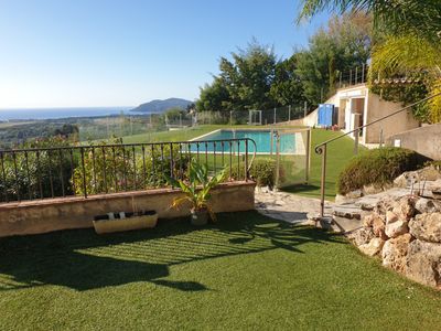 180 degree sea view swimming pool area
