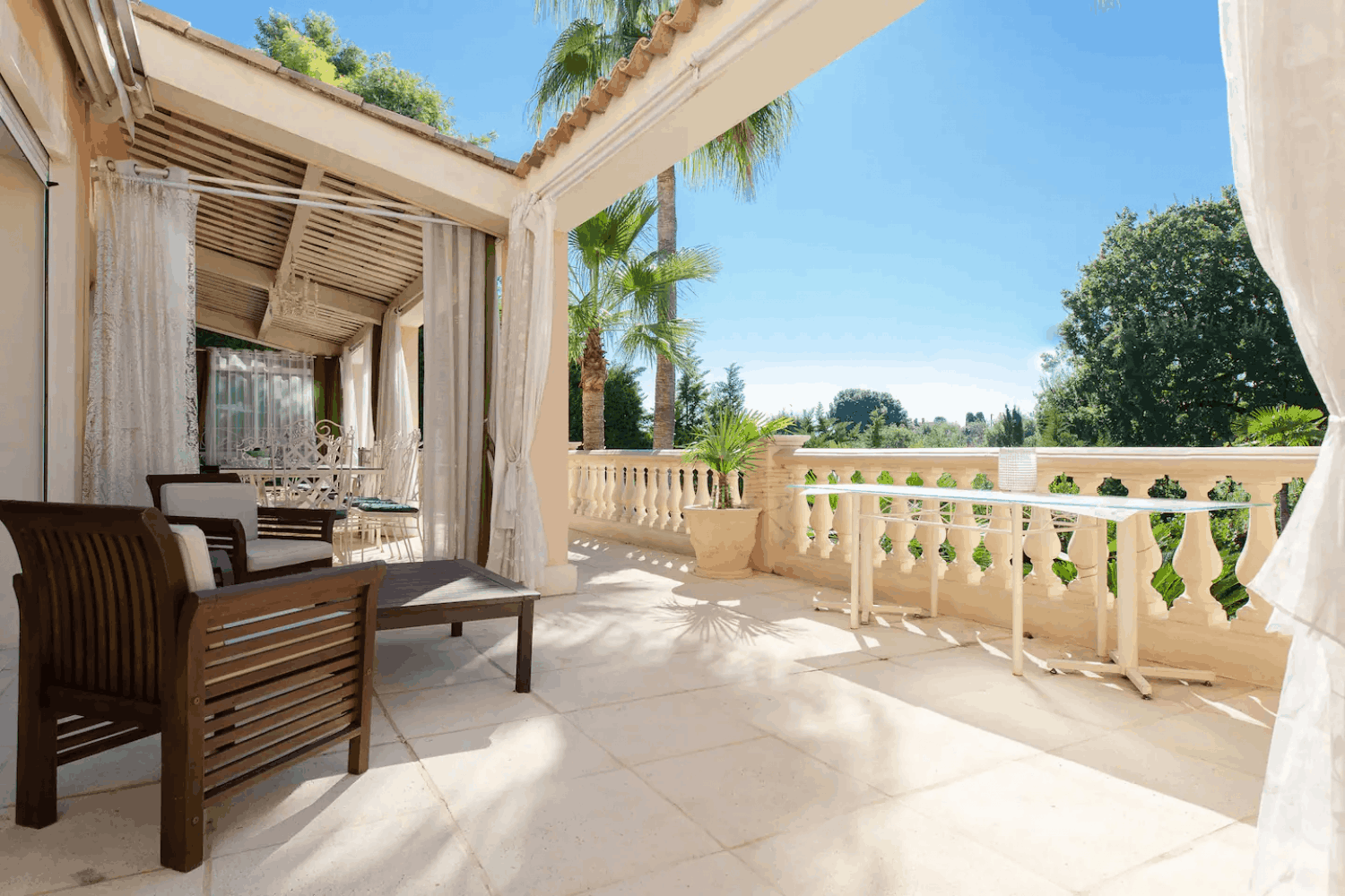 Villa de Luxe 5 Étoiles près de Cannes | Piscine, Spa & Espaces Événements