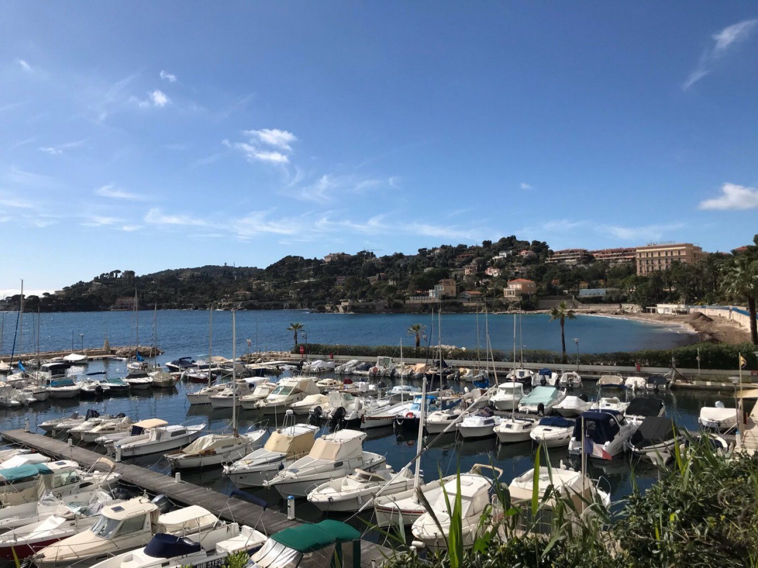 Yacht privé pour 5 personnes avec skipper