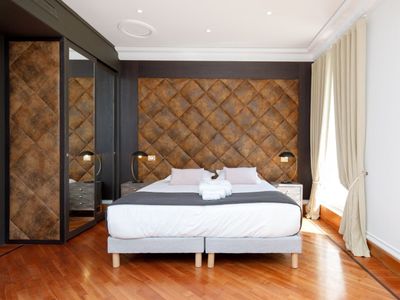 Penthouse in front of le Palais with private swimming pool