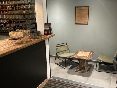 Restaurant ambiance techno, Port d'Antibes