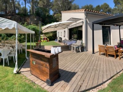 Garden with heated swimming pool for your small and large events