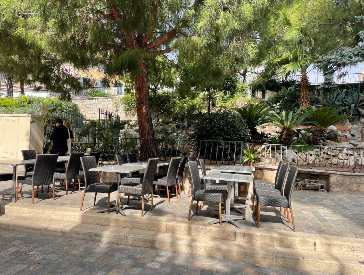 Asian restaurant near Palais des Festivals