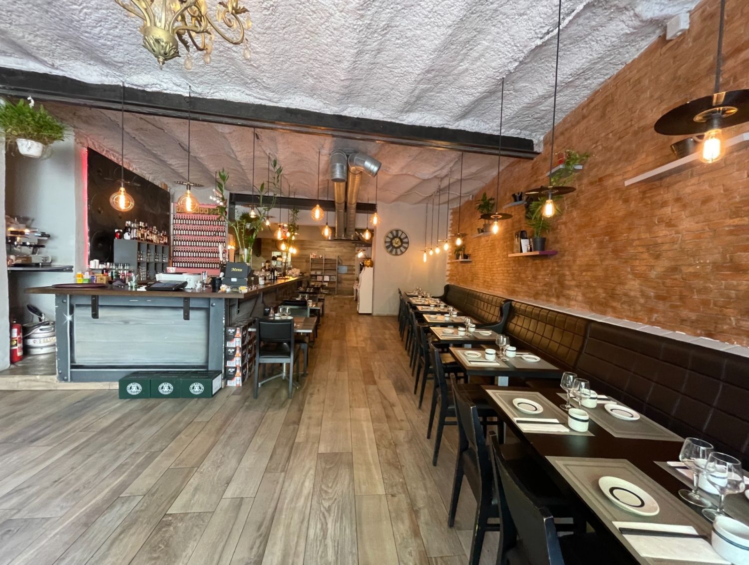Asian restaurant near Palais des Festivals