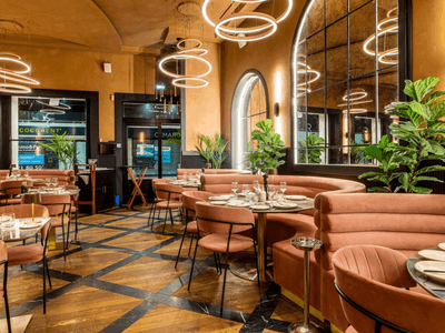 Chic Italian Restaurant in Cannes Carré d'Or for Private & Corporate Events