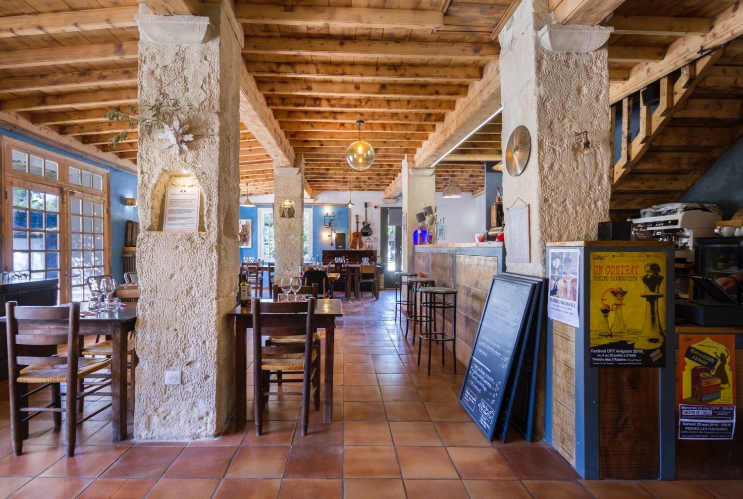 Restaurant dans un Mas Provençal au coeur des Alpilles