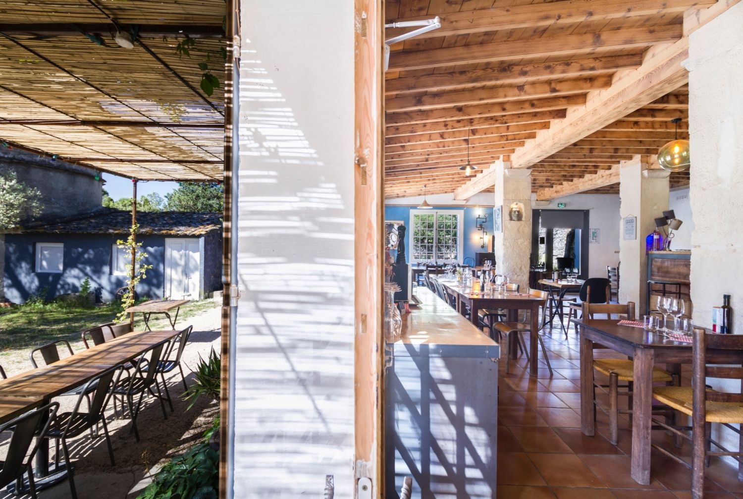 Restaurant dans un Mas Provençal au coeur des Alpilles
