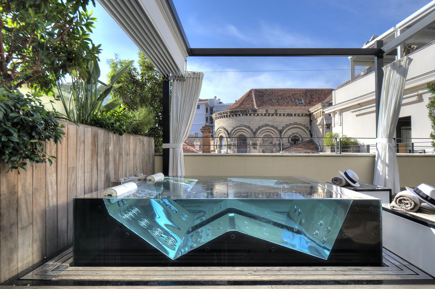 Design penthouse terrace suite for intimate events