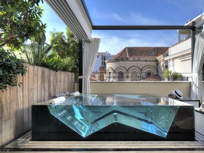 Design penthouse terrace suite for intimate events