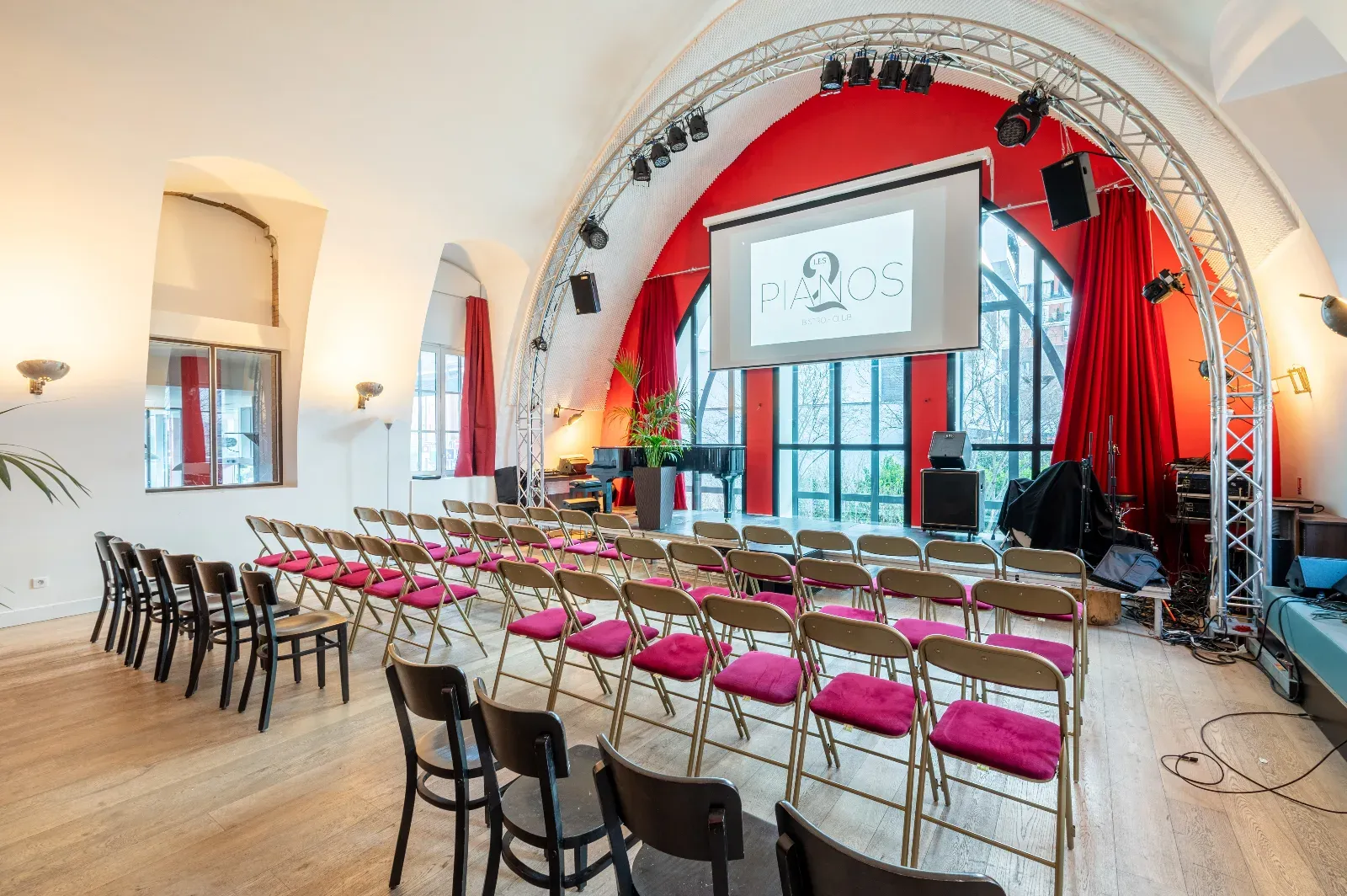 Lieu Événementiel Chapelle à Paris pour Événements & Restaurant