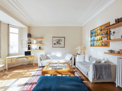 Central Cannes 3-Bedroom Apartment – Events up to 20 Guests