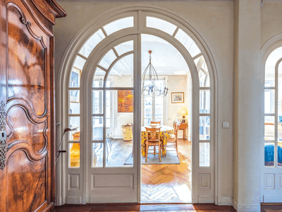 Central Cannes 3-Bedroom Apartment – Events up to 20 Guests