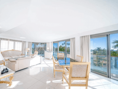 Appartement lumineux à Cannes avec vue sur le Palais – Pour événements privés
