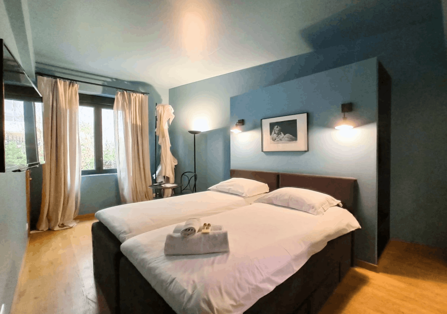 Modern 5-Bedroom Apartment in Cannes – Events up to 50 Guests