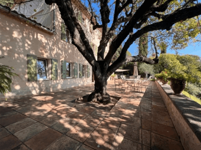Authentique villa provençale près du centre de Cannes pour des événements intimes