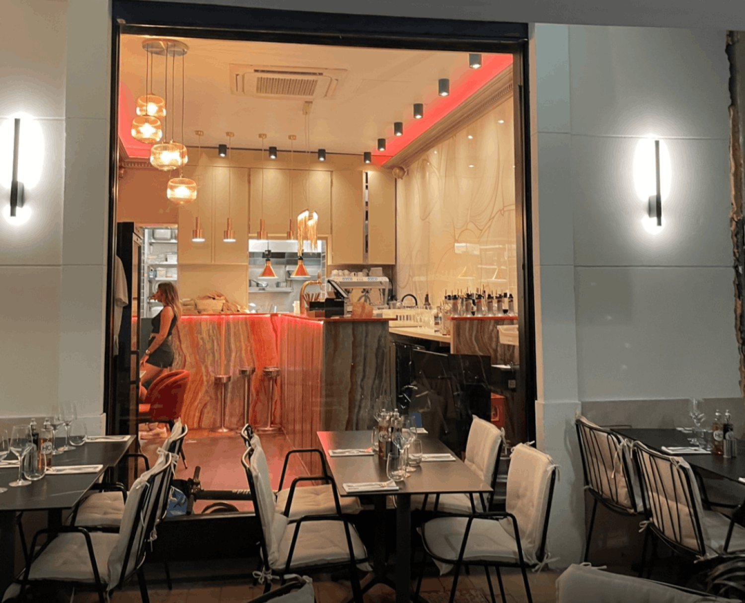 Cozy restaurant near the Palais des Festival