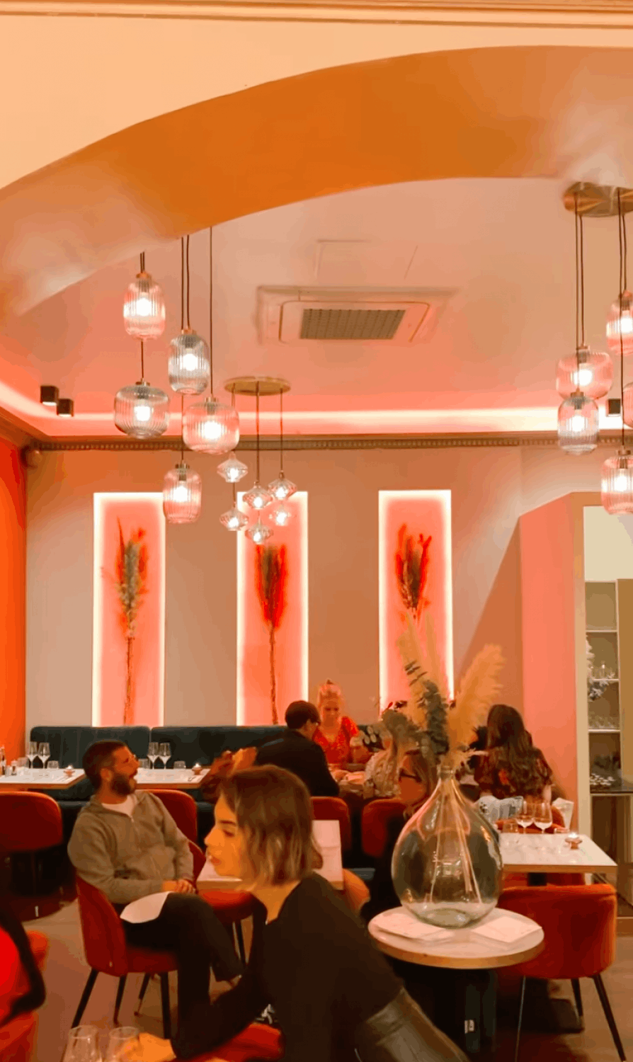 Cozy Restaurant Near Palais Cannes – Events up to 90 Guests
