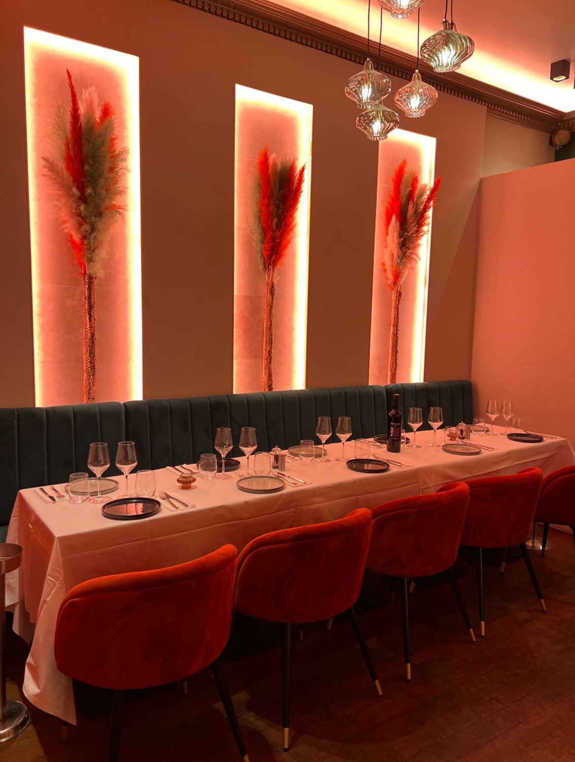 Cozy Restaurant Near Palais Cannes – Events up to 90 Guests
